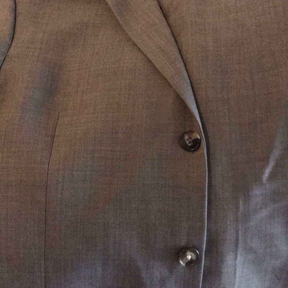 Men’s tan suit